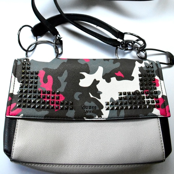 guess camo purse